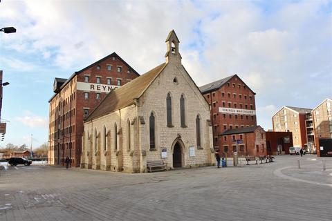 undefined, Double Reynolds, Gloucester Docks
