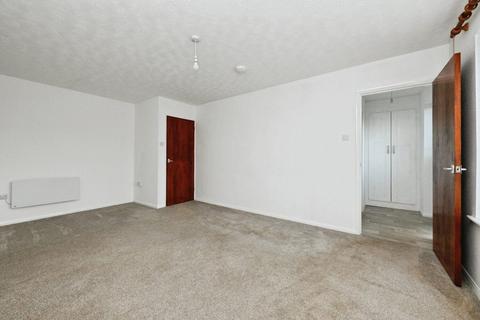 2 bedroom semi-detached bungalow to rent, Goosander Close, King's Lynn PE31