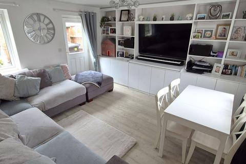 undefined, Walkers Close, Shefford SG17