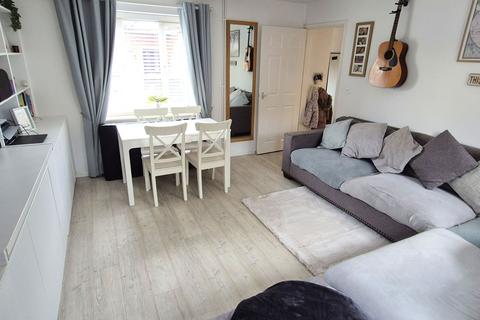 undefined, Walkers Close, Shefford SG17