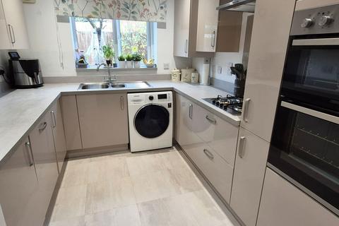 undefined, Walkers Close, Shefford SG17