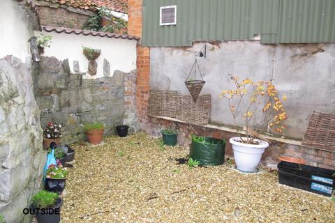 3 bedroom semi-detached house to rent, Hall Terrace, Burnham On Sea, TA8