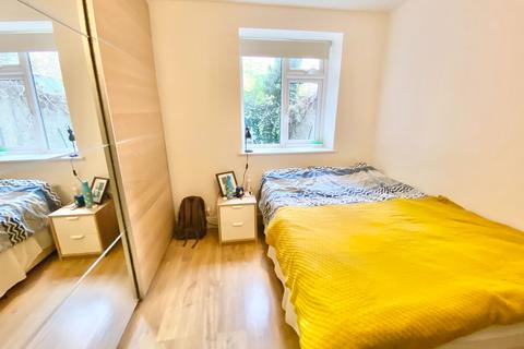 undefined, London N16