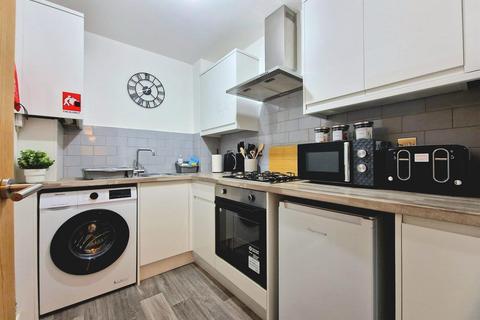 2 bedroom flat for sale, Bawtry Road, Doncaster