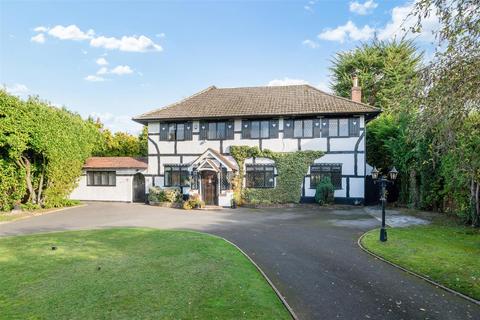 undefined, Longdown Lane North, Epsom