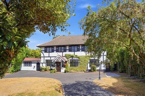 Longdown Lane North, Epsom