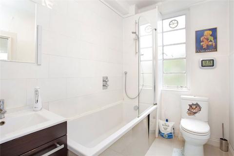 2 bedroom flat to rent, Lancaster Close, London W2