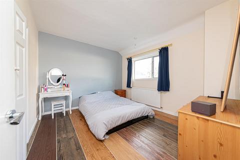 undefined, Redan Road, Aldershot GU12