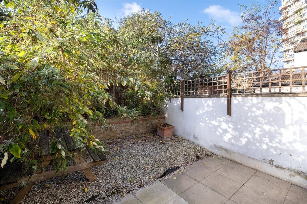 Apartment in London - View 5