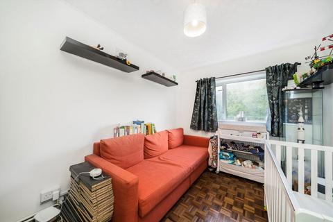 undefined, Finchley Road, London NW11