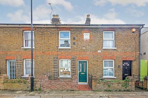 undefined, New Road, Hounslow TW3