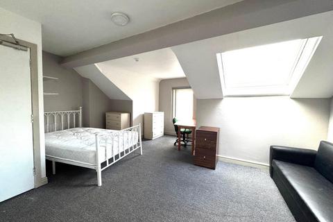 undefined, Leeds LS6