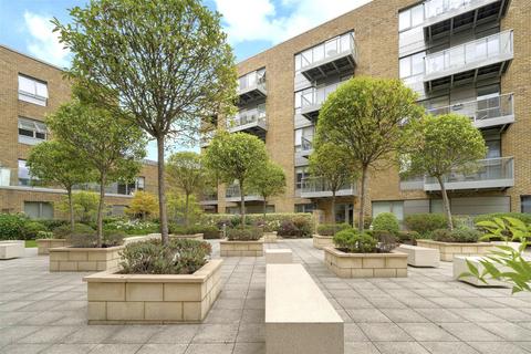 Cooper Court, Smithfield Sq, Hornsey, N8