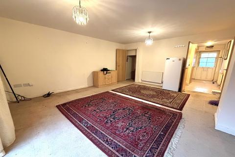 undefined, Elderberry Way, E6