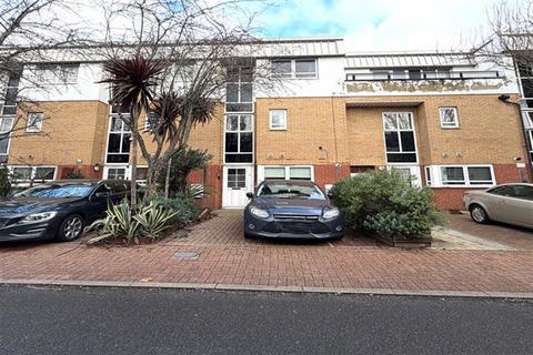 undefined, Elderberry Way, E6