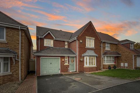4 bedroom detached house for sale, Ironstone Close, Telford TF2