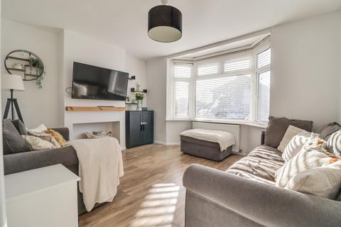 undefined, SHOLING! GORGEOUS KITCHEN! BEAUTIFULLY REFURBISHED!