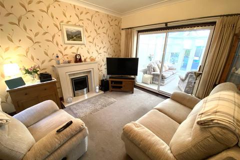 2 bedroom semi-detached house for sale, Linden Grove, Kidderminster