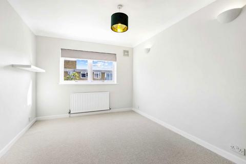 2 bedroom flat to rent, St. John's Avenue, London SW15