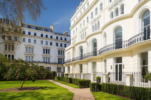 1 bedroom flat to rent, Kensington Gardens Square, London W2