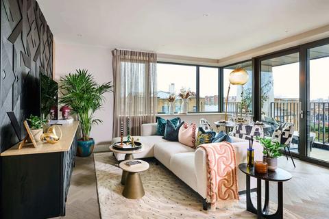 3 bedroom apartment for sale, Camden, Chalk Farm Road, London NW1