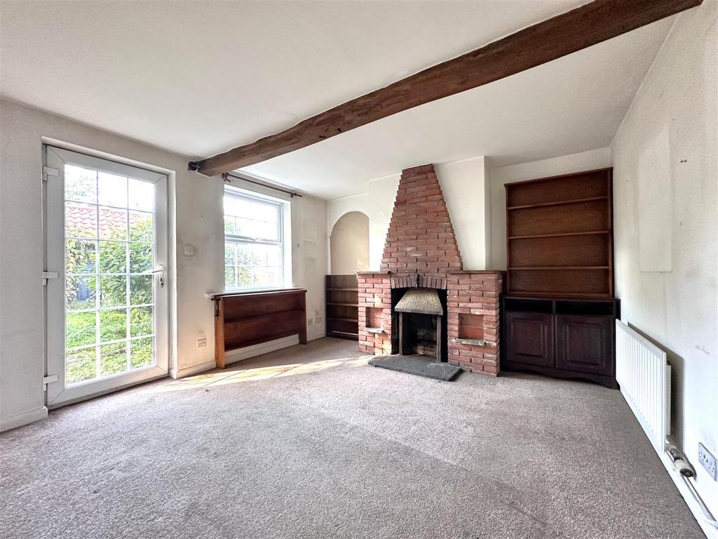 Dining Room 815