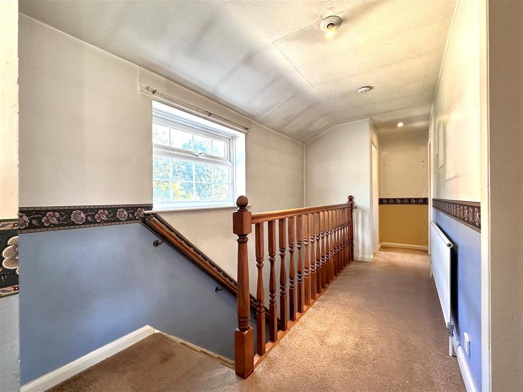 First Floor Lnading 785