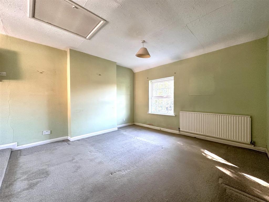 Master Bedroom 790