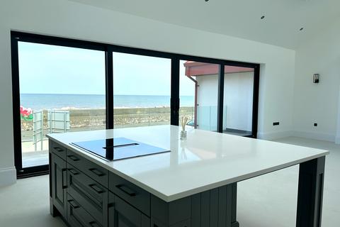 4 bedroom duplex for sale, 179 Marine Drive, Rhos On Sea LL28