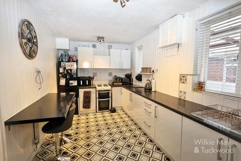 2 bedroom end of terrace house for sale, Kidsbury Road, Bridgwater TA6