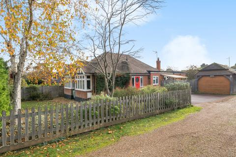 2 bedroom bungalow for sale, Chipstead Lane, Kent TN13