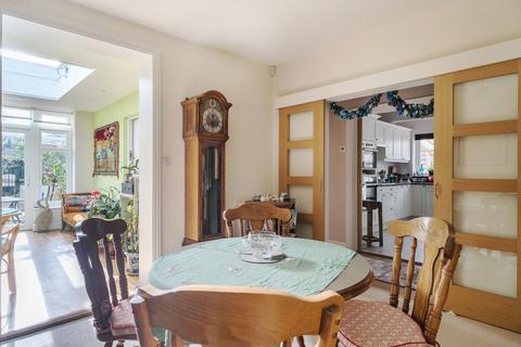 2 bedroom bungalow for sale, Chipstead Lane, Kent TN13