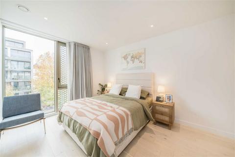 2 bedroom flat for sale, Balham High Road, London SW17