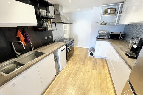 3 bedroom terraced bungalow for sale, Bascott Road, Bournemouth, BH11 8