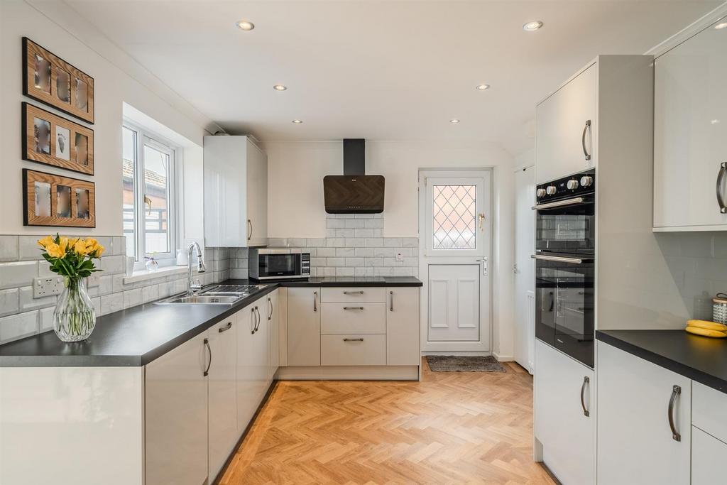 57 Oaklands View-15.jpg