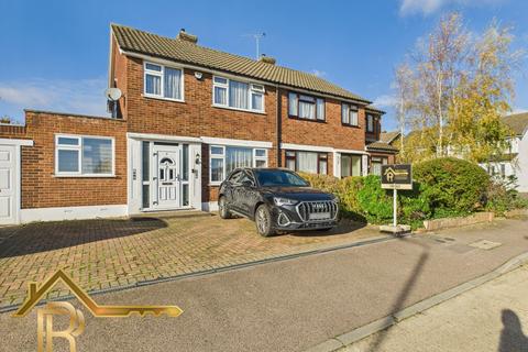Carisbrooke Close, Hornchurch, Essex, RM11