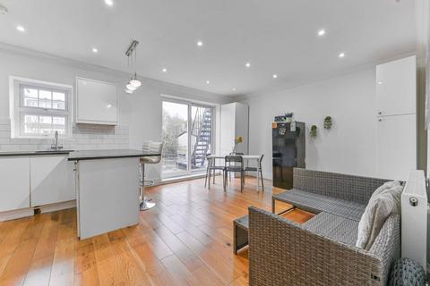 undefined, Brighton Road, South Croydon, CR2