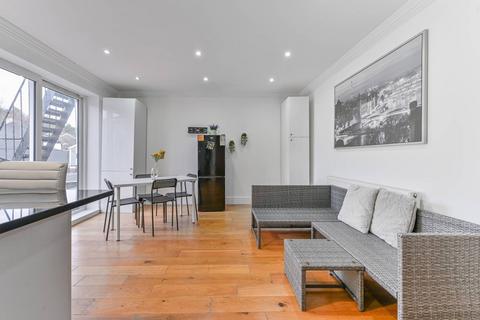 undefined, Brighton Road, South Croydon, CR2