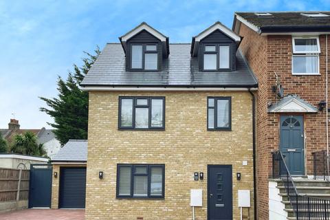 undefined, Verbena Close, London E16