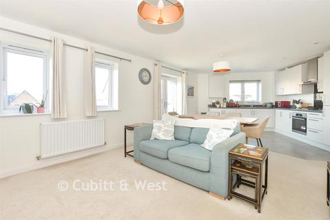 2 bedroom apartment for sale, Craftsmans Crescent, Burgess Hill, West Sussex