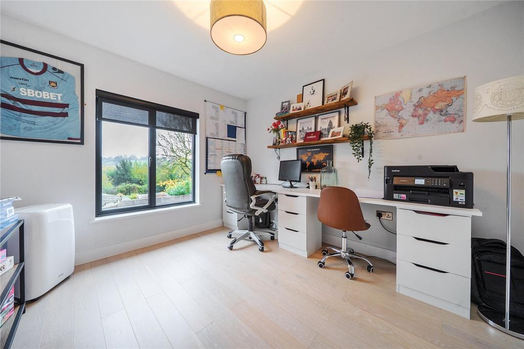 Office/ Bedrom 3