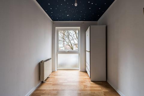 undefined, Meads Court, Stratford, London, E15