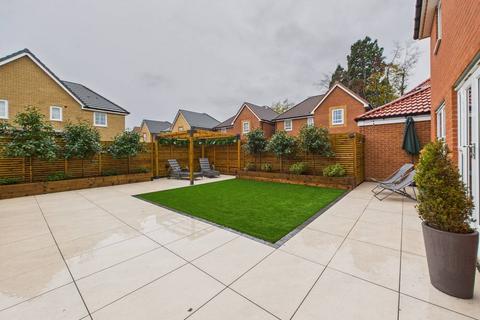 undefined, Chamberlain Rise, Hessle, HU13 0TX