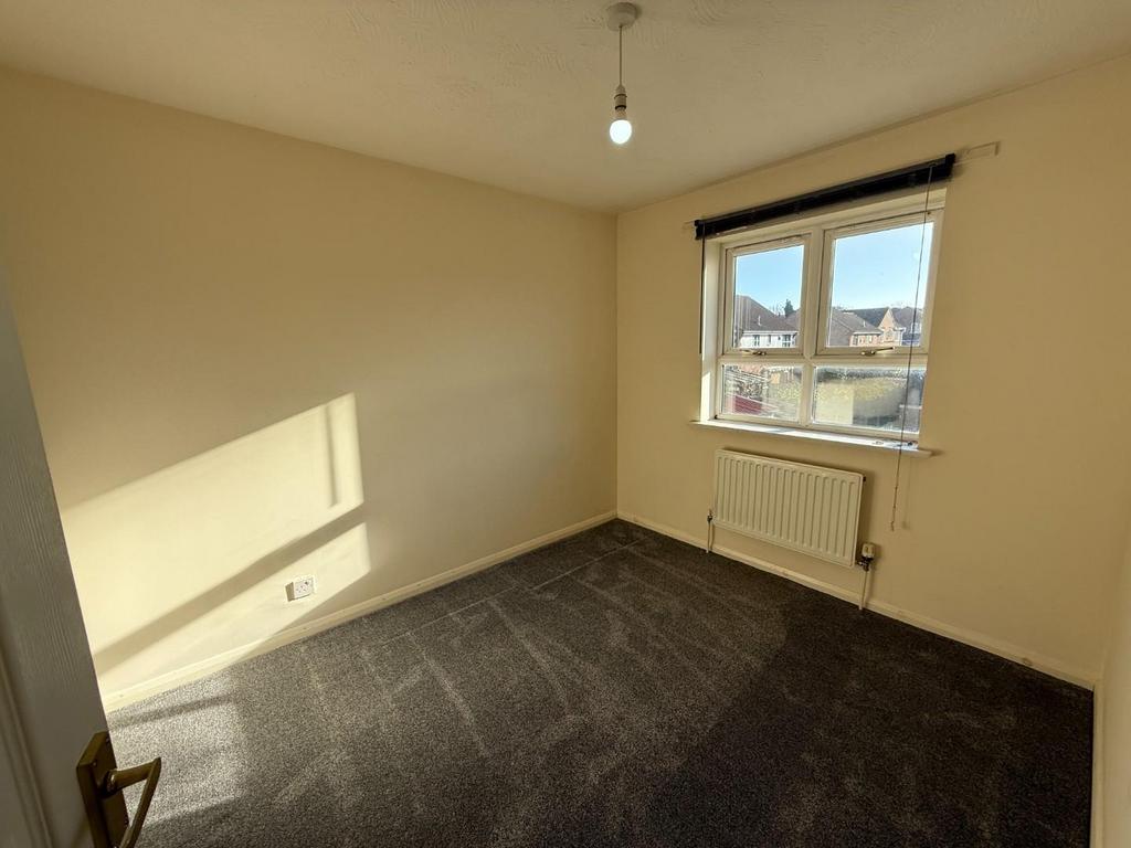 Bedroom 2.JPG