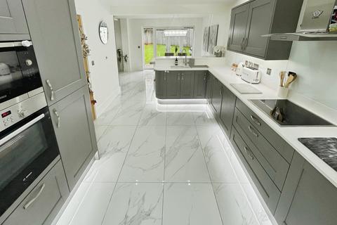 4 bedroom detached house for sale, Leckwith Drive, Bridgend, CF31