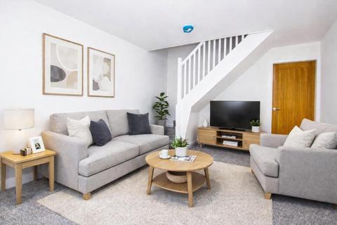 2 bedroom semi-detached house to rent, Meadow Bank, Penwortham, Preston