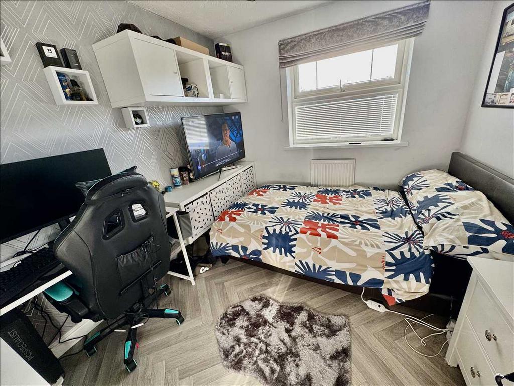 BEDROOM 3 (Rear)