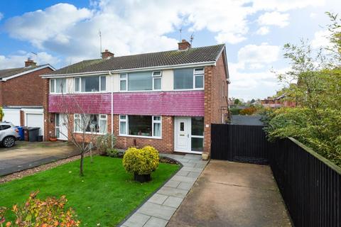 3 bedroom semi-detached house for sale, Brackenhill Avenue, Selby