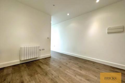 undefined, High Street, Potters Bar EN6