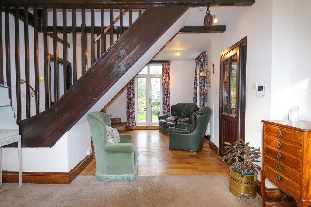 Living/dining room